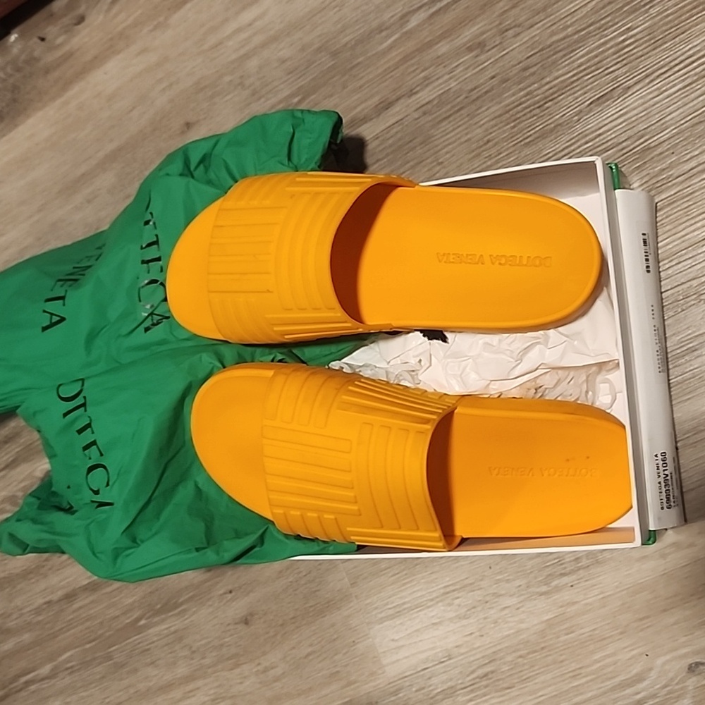 Bottega Veneta Tangerine Slides